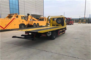 右安门非事故拖车