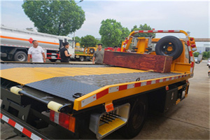 右安门附近拖车电话号码服务