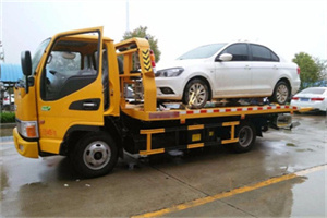 右安门附近拖车救援24小时服务热线